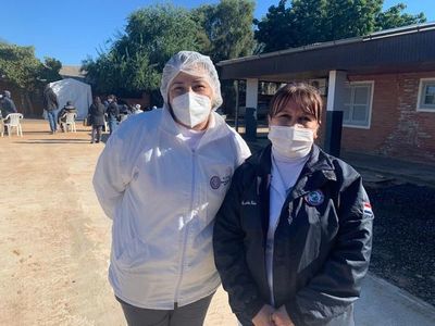 “Es difícil la lucha, pero tratamos a los pacientes como familia”, afirman enfermeras chaqueñas - Nacionales - ABC Color
