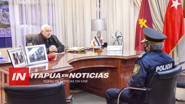 GOBERNADOR DE ITAPÚA RECIBIÓ AL NUEVO DIRECTOR DE POLICÍA.