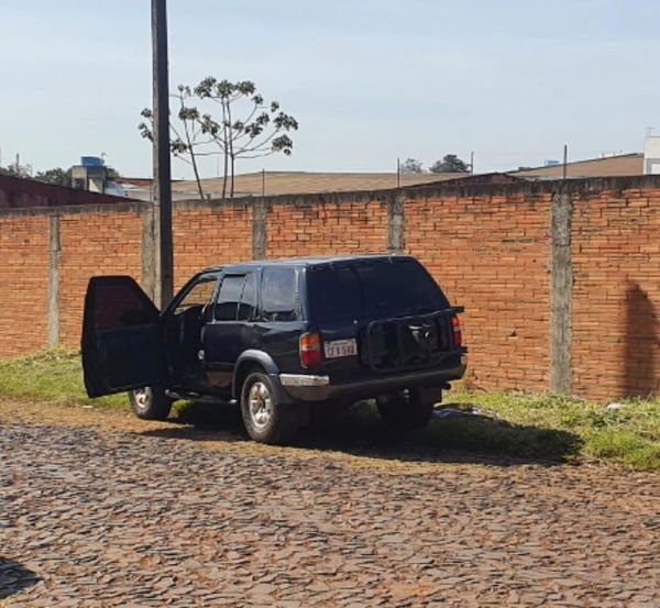 Conductor abandonó vehículo robado al notar presencia policial - ABC en el Este - ABC Color