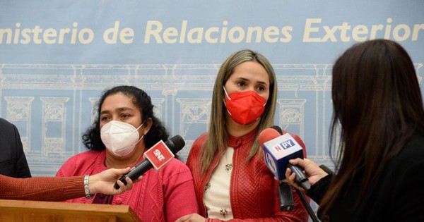 La Nación / Tragedia en Miami: madre y prima de Leidy Luna viajan esta noche