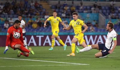 Shevchenko: “Kane aprovechó todas sus ocasiones y esto marca la diferencia” - Fútbol Internacional - ABC Color