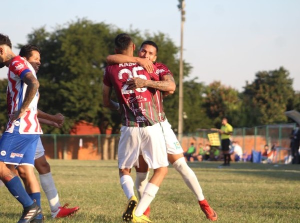 Tarde de puros triunfos en la Primera B - APF