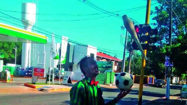 Artistas llevan talento a las calles haciéndole frente a la pandemia