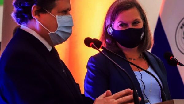 ”(Nuland) vino a sacudir la alfombra y a poner en el aire todas las bacterias”