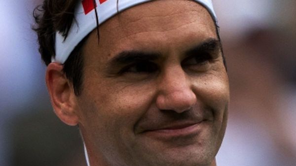Federer y Barty avanzan