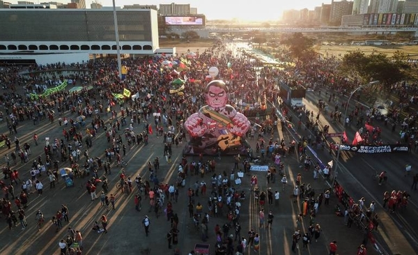 Diario HOY | Brasileños vuelven a las calles a protestar contra Bolsonaro