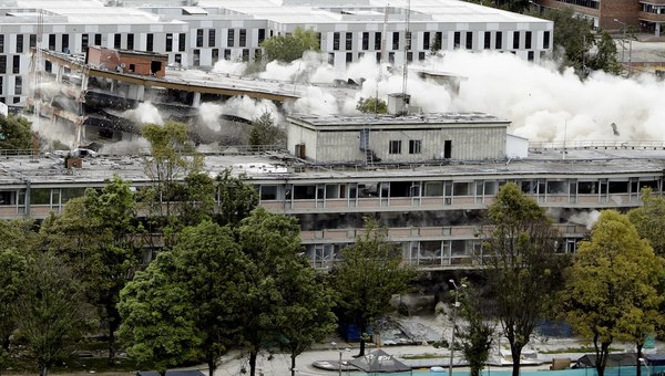 Implosionan el edificio del Ministerio de Defensa en Bogotá por una falla estructural - MarketData
