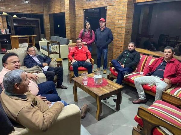 Miguel Cuevas busca la unidad en Paraguarí - Nacionales - ABC Color