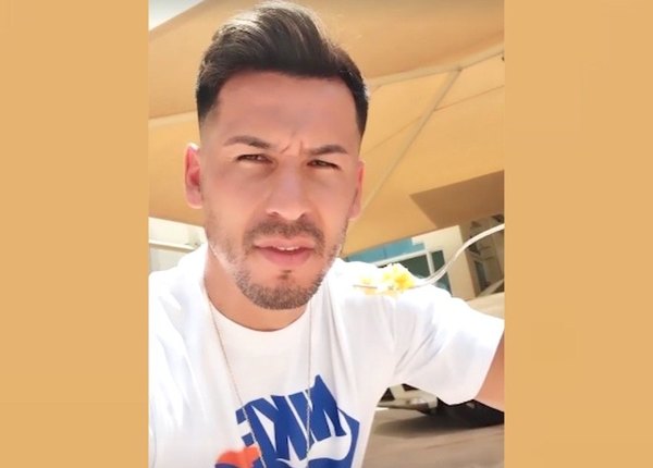 Crónica / ¡CON 51 GRADOS! Pelotero hace huevo frito sobre su baldosa