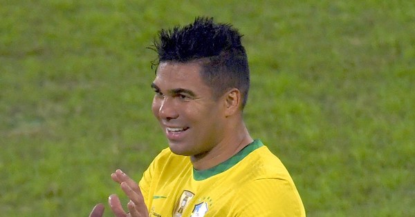 La Nación / Brasil y Perú abren fuego en semifinales