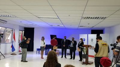 Comuna capitalina entrega unos G. 370 millones para artes