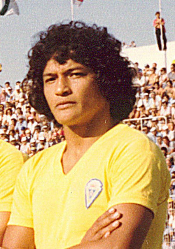 Fallece Dos Santos, ex  jugador de Sevilla y Cádiz - Fútbol - ABC Color