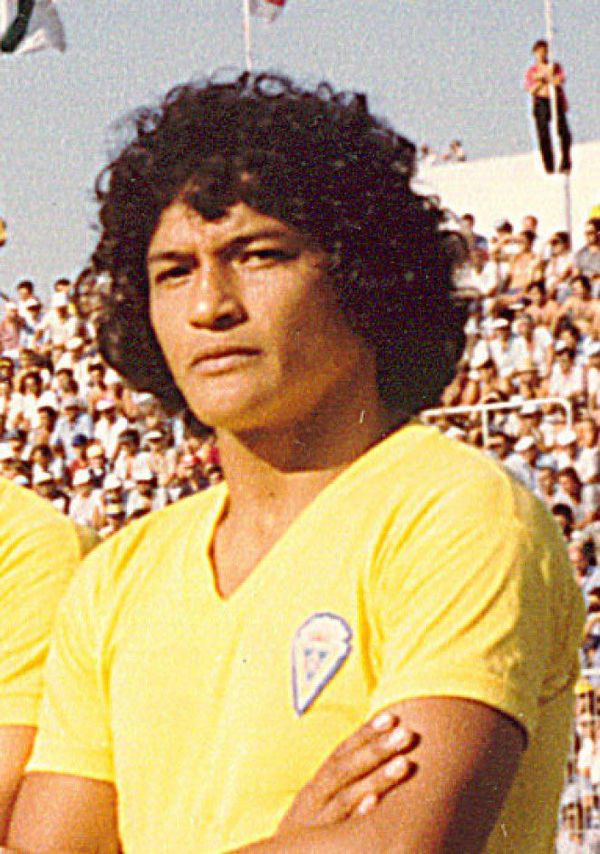 Fallece Dos Santos, ex jugador de Sevilla y Cádiz - Fútbol - ABC Color