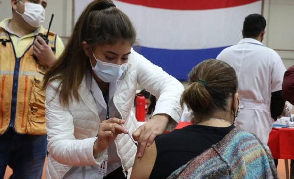 Diario HOY | Salud recuerda lapso de aplicación de vacunas contra el Covid e Influenza