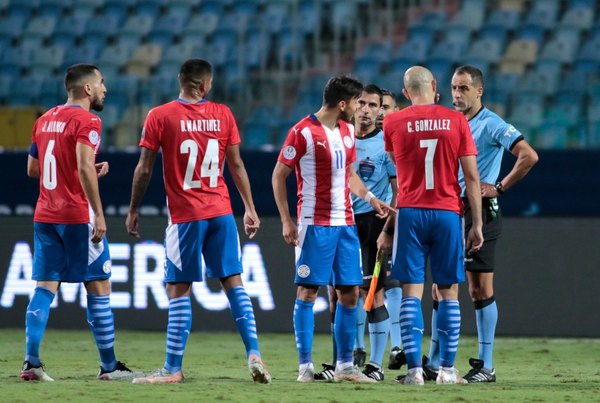 El jugador albirrojo que se lució con los 'quites' ante Perú en cuartos de final