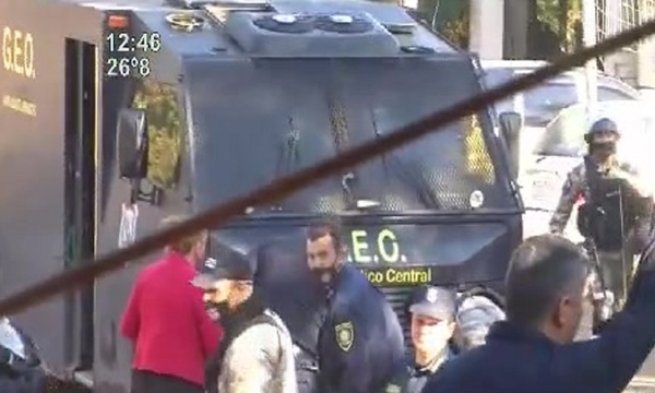 Incidentada manifestación de personal de blanco en Limpio - SNT