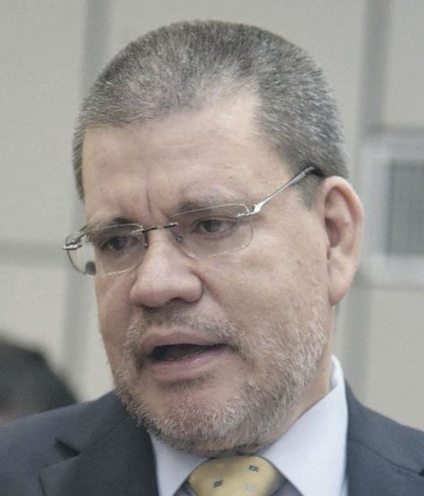 “Hay sobrados motivos para el retiro de Giuzzio del Ministerio del Interior”, según senador Antonio Barrios - A La Gran 7-30 - ABC Color