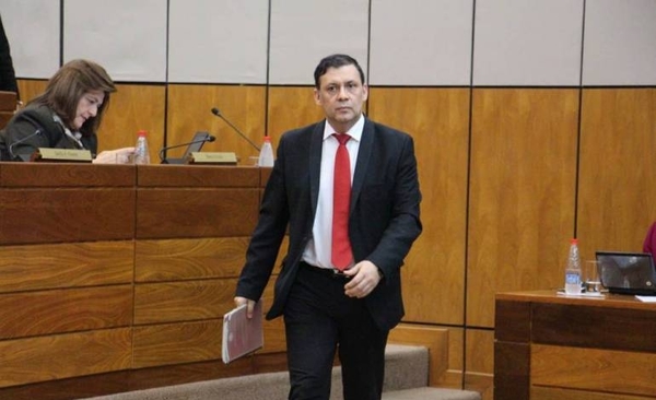Diario HOY | Confirman a la jueza para juicio oral del ex senador Víctor Bogado
