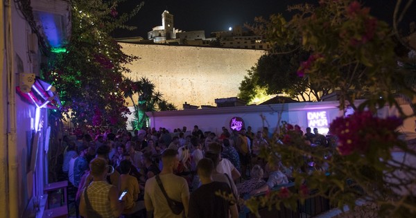 La Nación / Asesinato a golpes de un joven homosexual causa conmoción en España