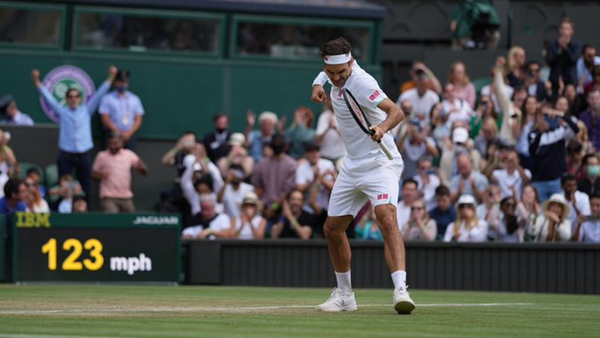 Federer continúa su marcha en Wimbledon