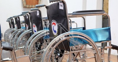 La Nación / Entregarán 50 sillas de ruedas a personas con discapacidad de Central