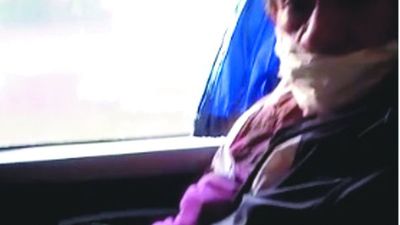 Acosador en micro: chofer echó a un puerco grosero