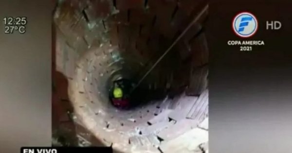 Rescatan a mujer que cayó a un profundo pozo – Prensa 5
