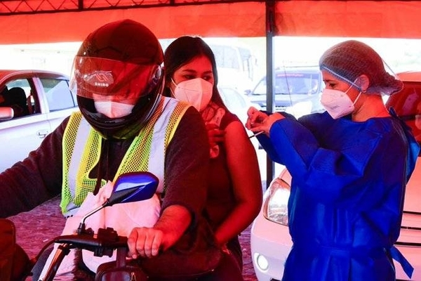 Diario HOY | Vacunación anticovid: trabajadores pueden pedir hasta dos permisos remunerados por mes