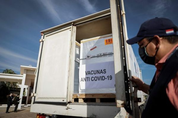 El fin de semana llegará el primer millón de vacunas de Pfizer