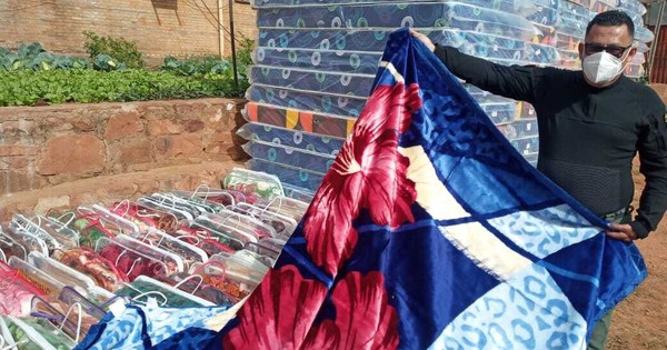 La Nación / Personas privadas de libertad fueron beneficiadas con la donación de colchones y frazadas
