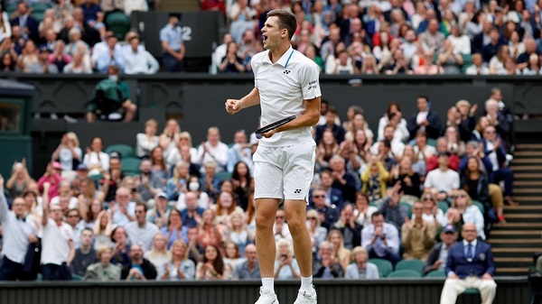Hurkacz elimina a Medvedev y se medirá en cuartos ante Federer