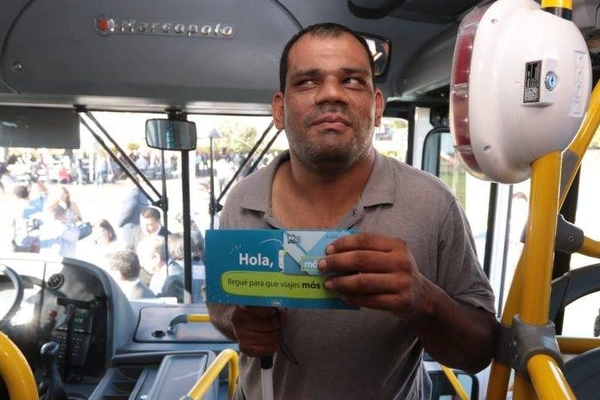 Diario HOY | VTM recuerda que billetaje electrónico de perfiles especiales son intransferibles