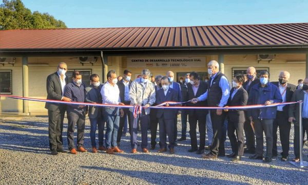 Mario Abdo inauguró Centro Tecnológico para mejorar obras viales