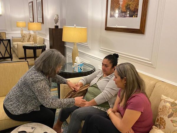 Alcaldesa de Miami-Dade se reunió con madre de Leidy - Nacionales - ABC Color