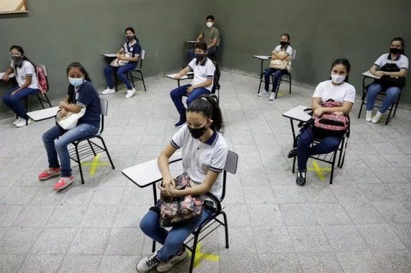 Asociación de Colegios Privados plantearían clases en diciembre y enero para "equilibrar el año" - ADN Digital