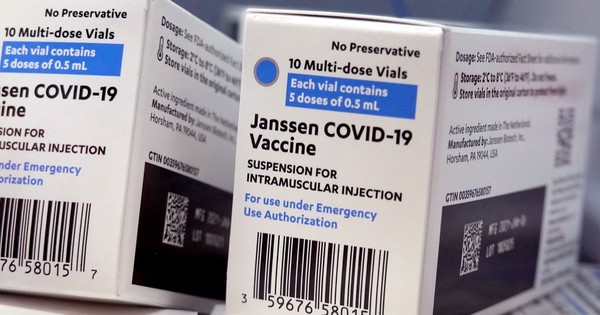 La Nación / Borba viaja a EEUU para negociar vacunas de J&J, de una sola dosis