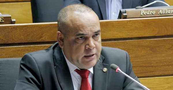 La Nación / “Bachi” denuncia que Senado cajonea proyecto para investigar secuestros