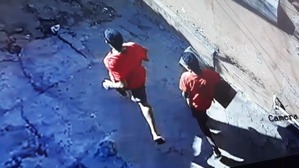 Joven fue detenido tras una “corta” persecución por la Chacarita - Nacionales - ABC Color