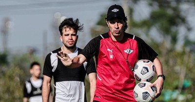 La Nación / Libertad recibe a Luqueño
