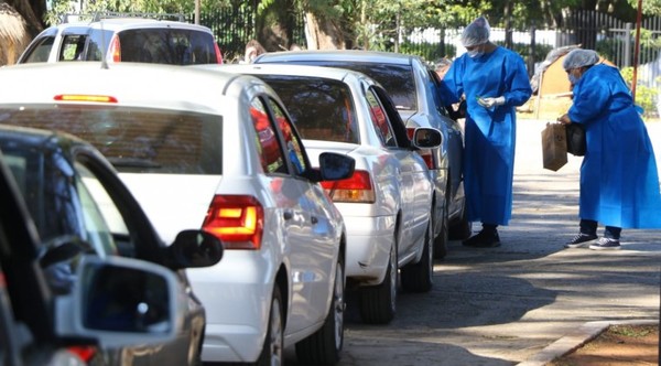 Último día de vacunación a vulnerables y a franja de 50 años cumplidos - Noticiero Paraguay
