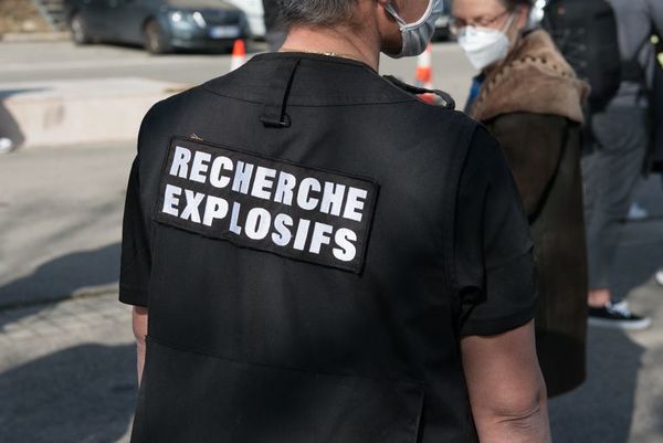Los servicios secretos franceses vigilan a 7.500 sospechosos por terrorismo - Mundo - ABC Color