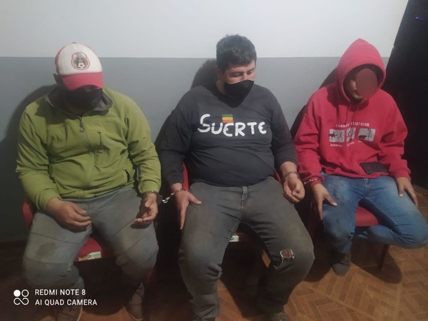 EN FLAGRANTE HURTO ATRAPAN A TRES HOMBRES EN ITAPÚA POTY