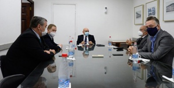 Analizan acciones para fortalecer la Hidrovía Paraguay-Paraná | .::Agencia IP::.