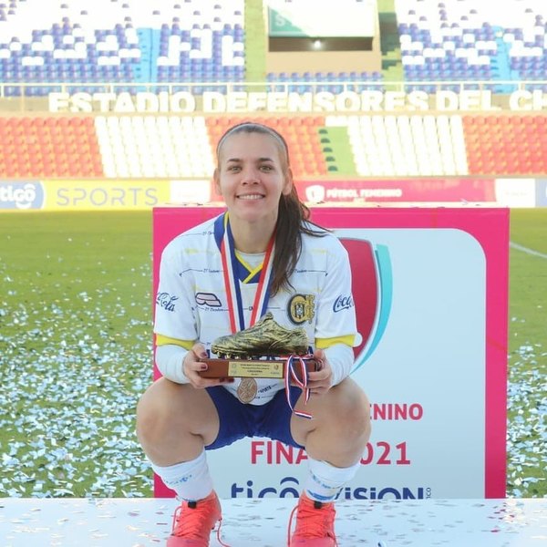 Cerro fichó a la mejor jugadora de fútbol femenino y goleadora del Apertura