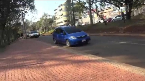 CDE: Larga fila en el AUTOVAC de Área 1 - SNT
