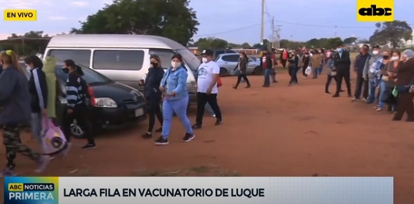 Desinformación genera caos en vacunatorio de Luque