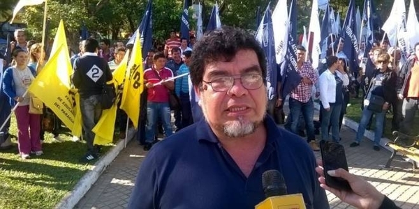 Diario HOY | Gabriel Espínola: Docentes volverán a las aulas una vez que estén vacunados