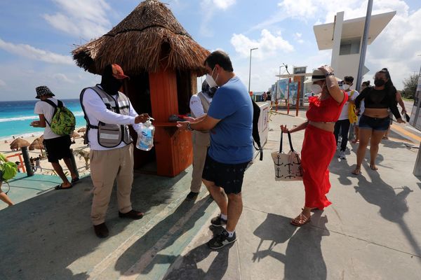 “Como si ya no hubiera coronavirus”: Turismo en Cancún supera cifras anteriores a la pandemia