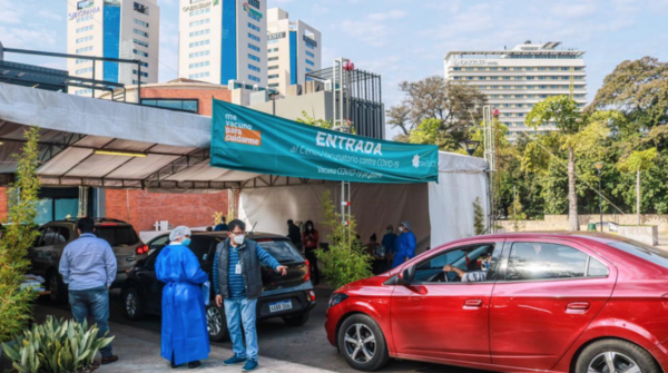 Diario HOY | En un solo día, Central registra alto índice de personas en vacunatorios