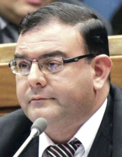 Por chicanero, piden prisión para Rivas en el caso “caseros de oro” - Nacionales - ABC Color